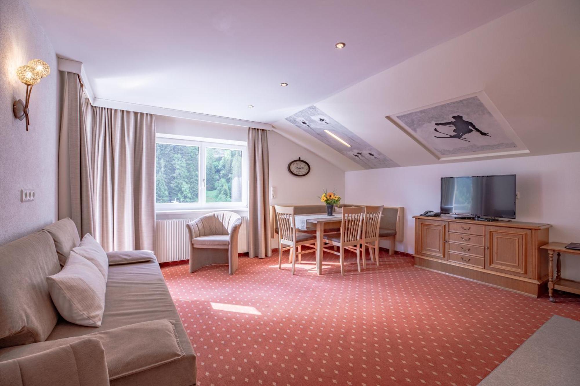 Patteriol Apart-Hotel-Garni Sankt Anton am Arlberg Exterior photo
